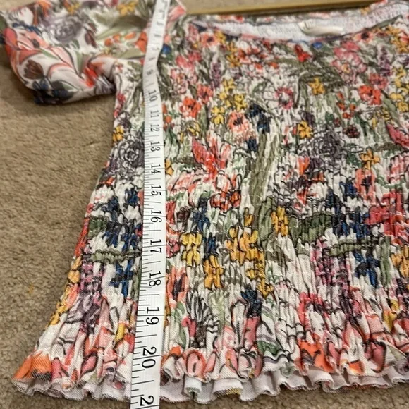 Beautiful floral Anthropologie blouse in great condition! - Picture 5 of 8